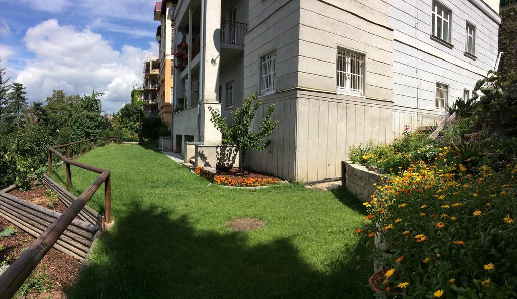 Apartments Vera Карлови Вари Екстериор снимка