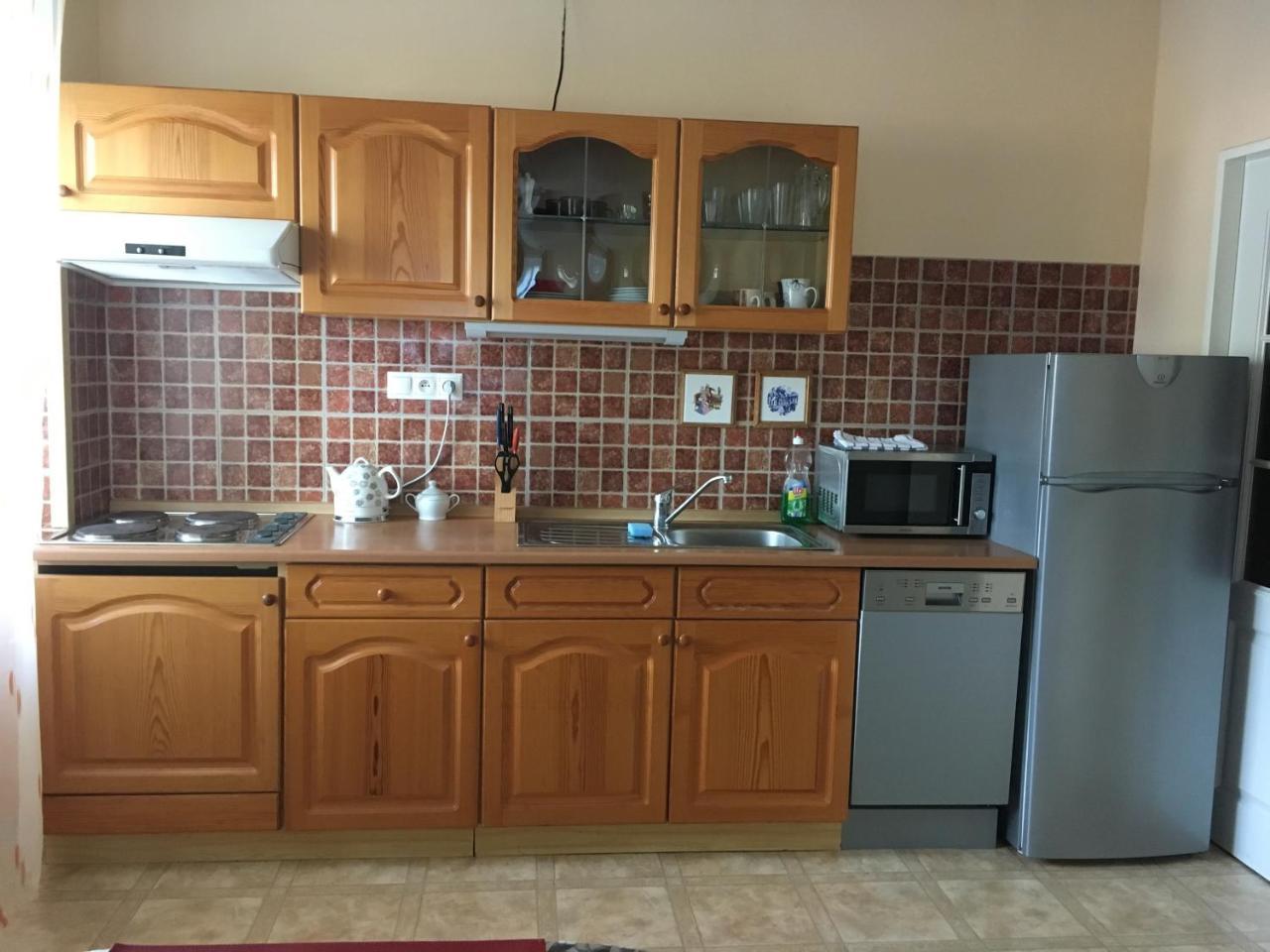 Apartments Vera Карлови Вари Екстериор снимка